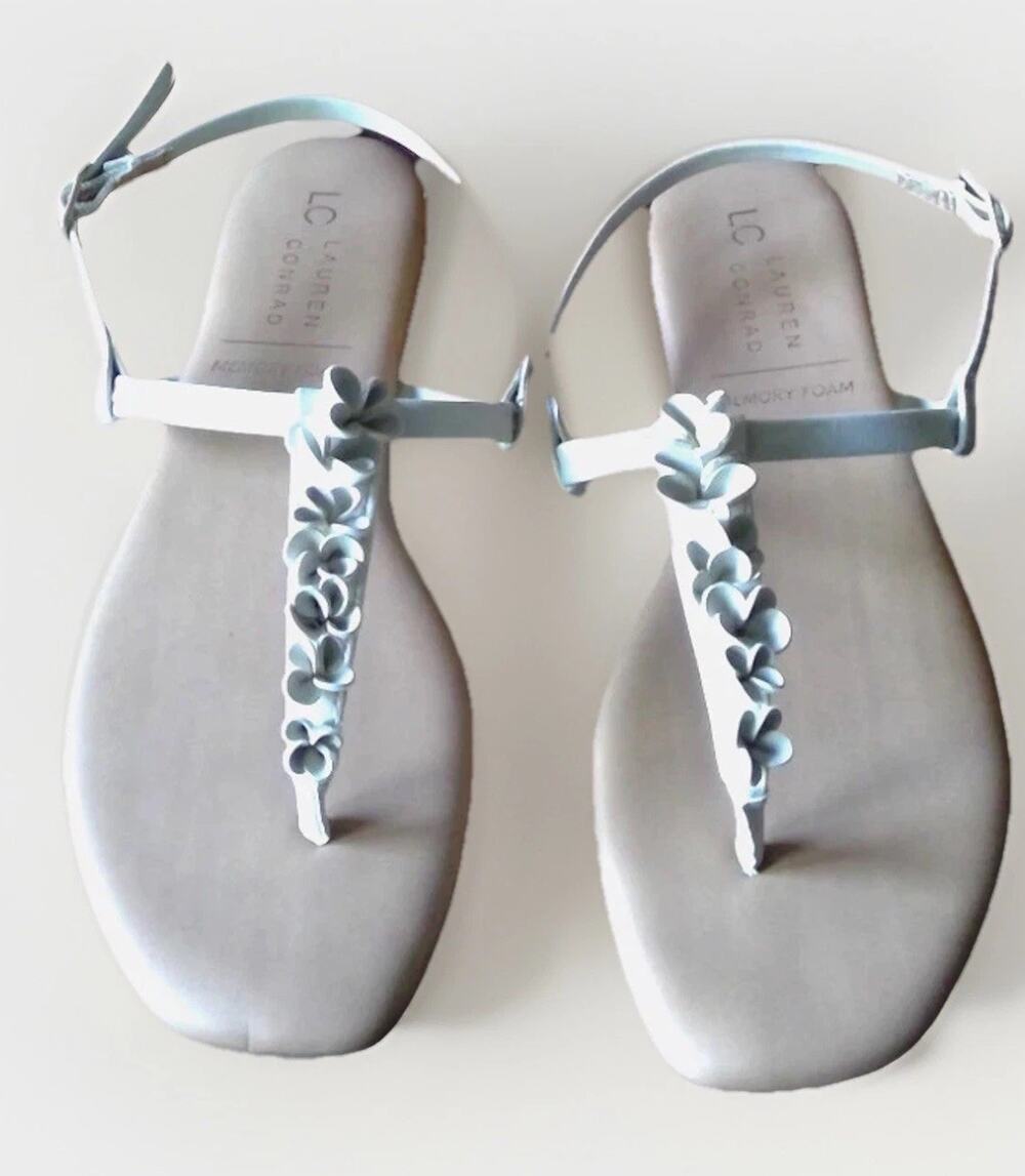 Lauren Conrad Memory Foam Floral T-Strap Flat Sandal, Natural, 9 Medium, NWOT